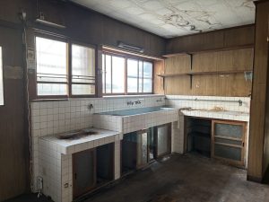 １F台所